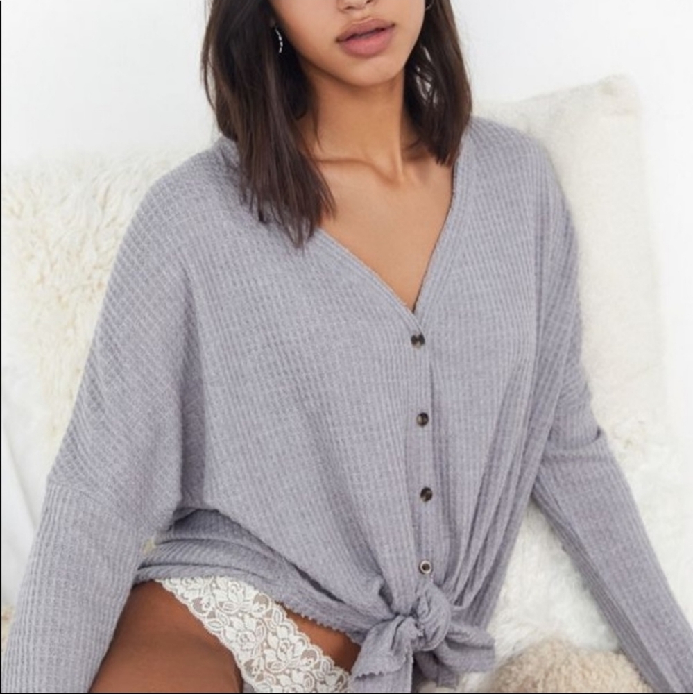 Urban Outfitters Oversized Jojo Thermal Top - Picture 3 of 3